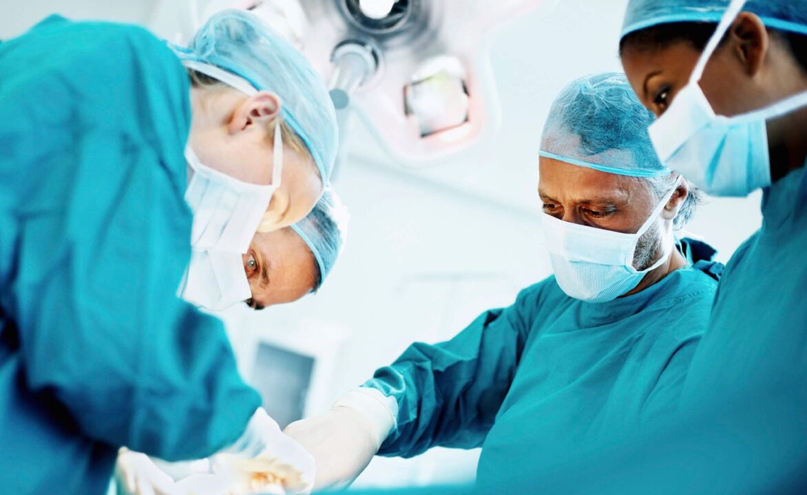 Ang proseso ng pagpapalaki ng ari ng mga surgeon sa pamamagitan ng operasyon